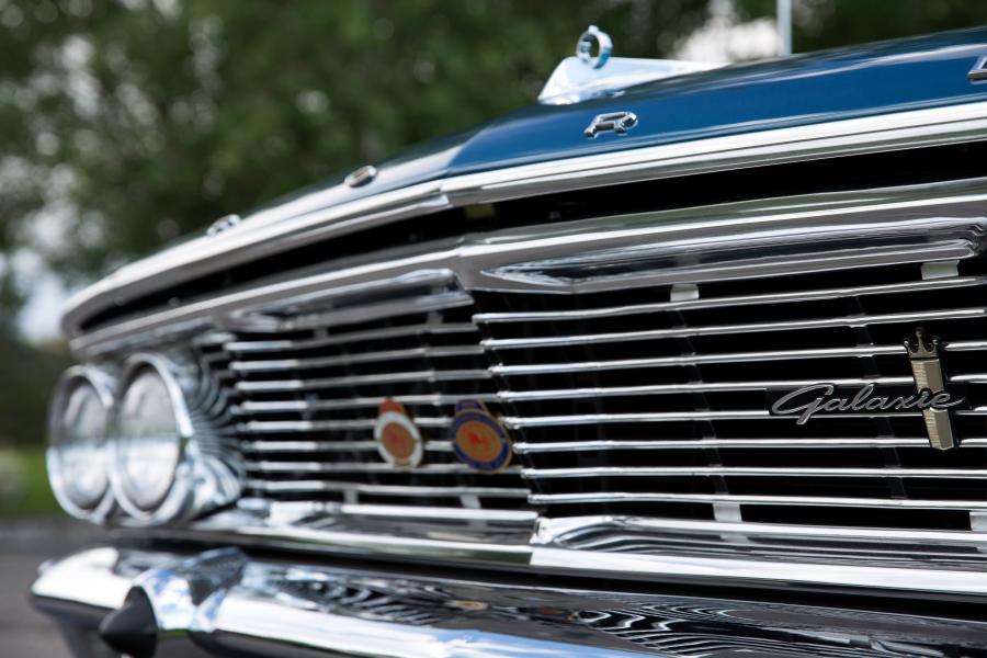 Детали экстерьера Ford Galaxie 500 XL Convertible (76A/65) 1964 года  (фото 10 из 28)